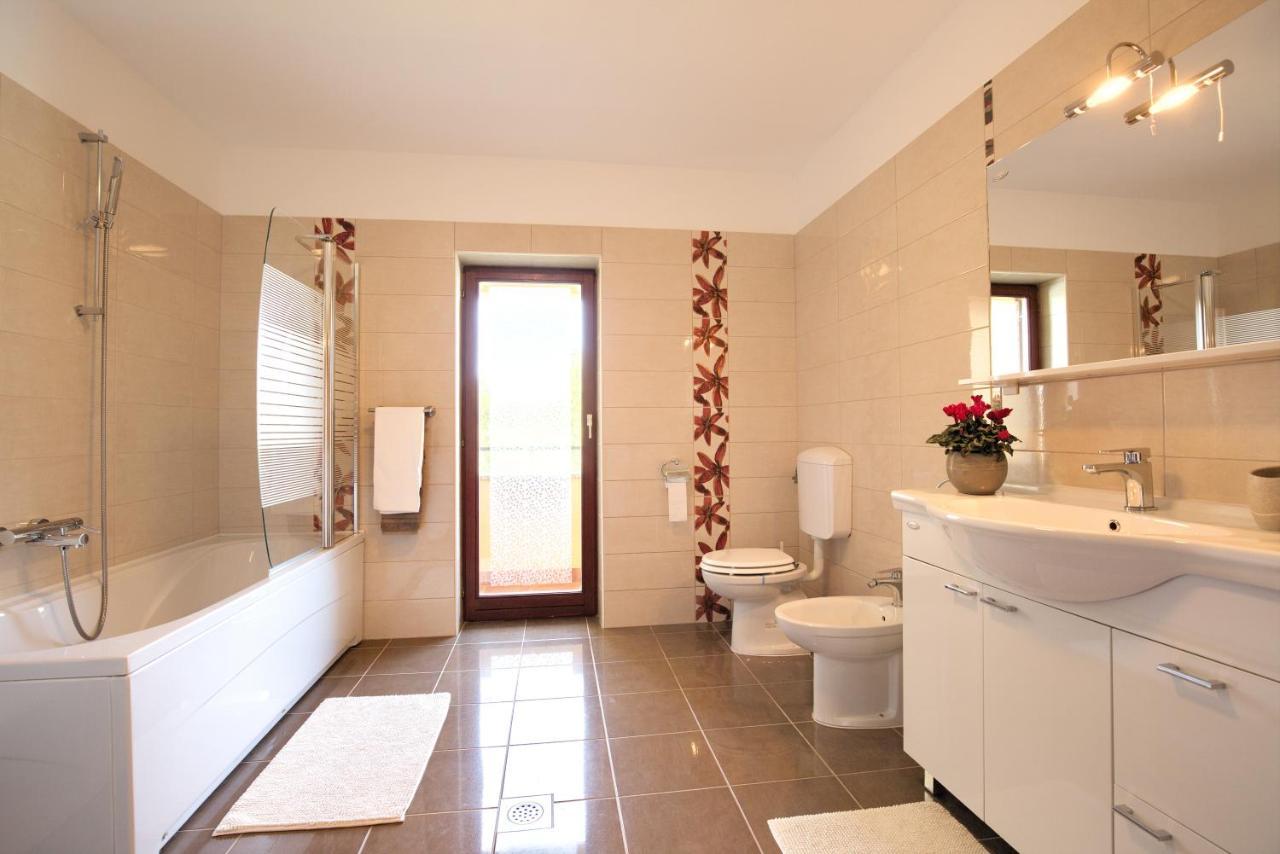 Appartman Rozana Barban Exterior photo