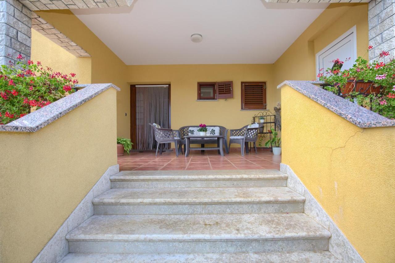 Appartman Rozana Barban Exterior photo